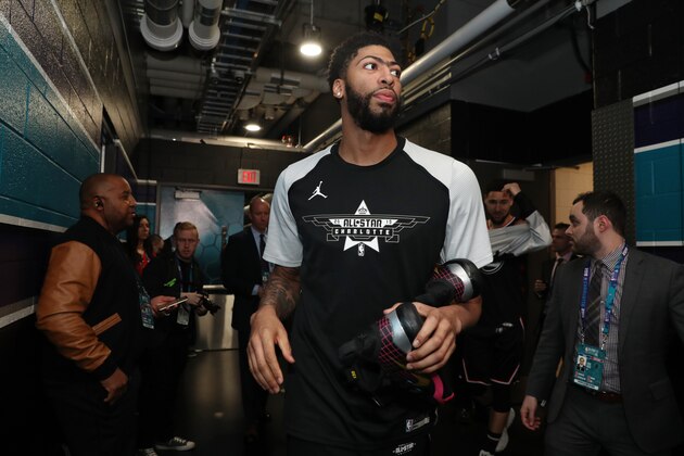CHARLOTTE, NC - FEBRUARY 17:  Anthony Davis #23 of Team LeBron during the 2019 NBA All-Star Game on February 17, 2019 at the Spectrum Center in Charlotte, North Carolina. NOTE TO USER: User expressly acknowledges and agrees that, by downloading and/or using this photograph, user is consenting to the terms and conditions of the Getty Images License Agreement. Mandatory Copyright Notice: Copyright 2019 NBAE (Photo by Michael J. LeBrecht II/NBAE via Getty Images)