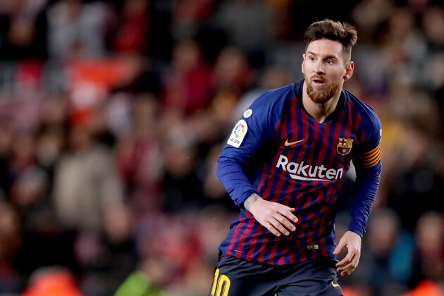 BARCELONA, SPAIN - JANUARY 30: Lionel Messi of FC Barcelona  during the Spanish Copa del Rey  match between FC Barcelona v Sevilla at the Camp Nou on January 30, 2019 in Barcelona Spain (Photo by Jeroen Meuwsen/Soccrates/Getty Images)