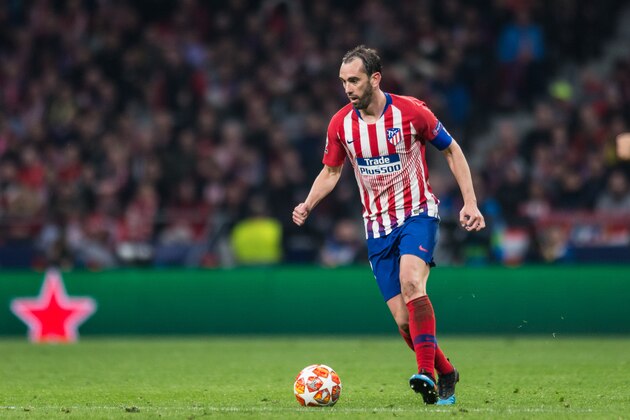 MADRID, SPAIN - FEBRUARY 20: Diego Godin of Atletico Madrid controls the ball during the UEFA Champions League Round of 16 First Leg match between Club Atletico de Madrid and Juventus at Estadio Wanda Metropolitano on February 20, 2019 in Madrid, Spain. (Photo by TF-Images via Getty Images)