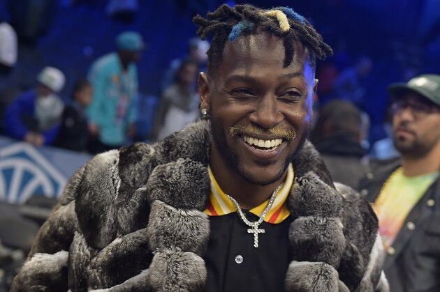 CHARLOTTE, NC - FEBRUARY 17: NFL player, Antonio Brown smiles and laughs during the 2019 NBA All-Star Game on February 17, 2019 at Spectrum Center in Charlotte, North Carolina. NOTE TO USER: User expressly acknowledges and agrees that, by downloading and or using this photograph, User is consenting to the terms and conditions of the Getty Images License Agreement. Mandatory Copyright Notice: Copyright 2019 NBAE (Photo by Tom O'Connor/NBAE via Getty Images)