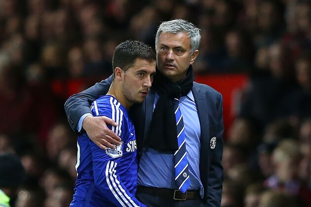 MANCHESTER, ENGLAND - OCTOBER 26:  Chelsea Manager Jose Mourinho embraces Eden Hazard during the Barclays Premier League match between Manchester United and Chelsea at Old Trafford on October 26, 2014 in Manchester, England.  (Photo by Alex Livesey/Getty Images)