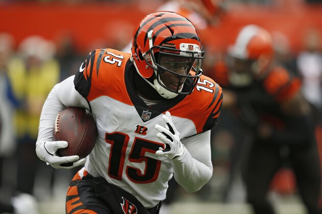 Cincinnati Bengals wide receiver John Ross (15) rushes during the first half of an NFL football game against the Cleveland Browns, Sunday, Dec. 23, 2018, in Cleveland. (AP Photo/Ron Schwane)