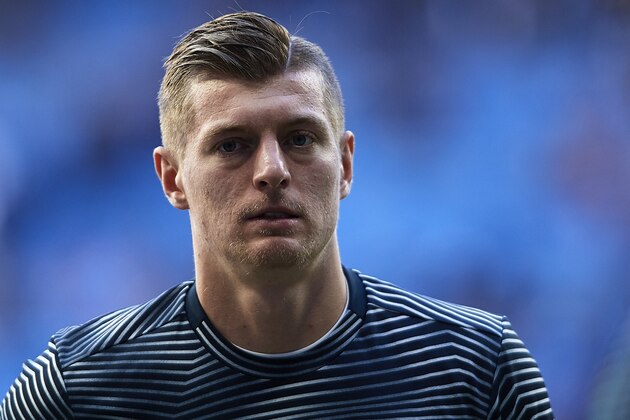 MADRID, SPAIN - FEBRUARY 17: Toni Kroos of Real Madrid warms up prior to the La Liga match between Real Madrid CF and Girona FC at Estadio Santiago Bernabeu on February 17, 2019 in Madrid, Spain. (Photo by Quality Sport Images/Getty Images)