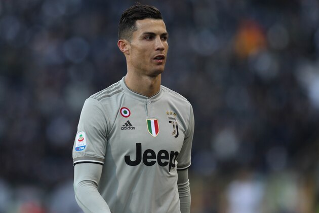 BOLOGNA, ITALY - FEBRUARY 23: Cristiano Ronaldo of Juventus  during the Italian Serie A   match between Bologna v Juventus at the Stadio Renato Dall'Ara on February 23, 2019 in Bologna Italy (Photo by Danilo Di Giovanni/Soccrates/Getty Images)