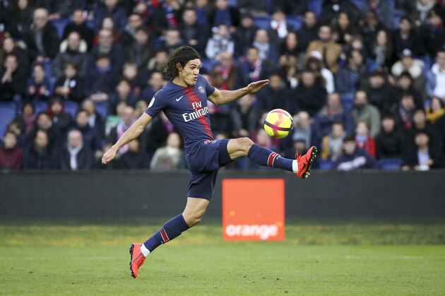 PARIS, FRANCE - FEBRUARY 9 : Edinson Cavani of PSG during the french Ligue 1 match between Paris Saint-Germain (PSG) and Girondins de Bordeaux at Parc des Princes on February 9, 2019 in Paris, France. (Photo by Jean Catuffe/Getty Images)