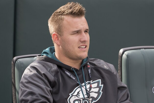PHILADELPHIA, PA - OCTOBER 23: Mike Trout #27 Los Angeles Angels of Anaheim watches the game between the Minnesota Vikings and Philadelphia Eagles at Lincoln Financial Field on October 23, 2016 in Philadelphia, Pennsylvania. The Eagles defeated the Vikings 21-10. (Photo by Mitchell Leff/Getty Images)