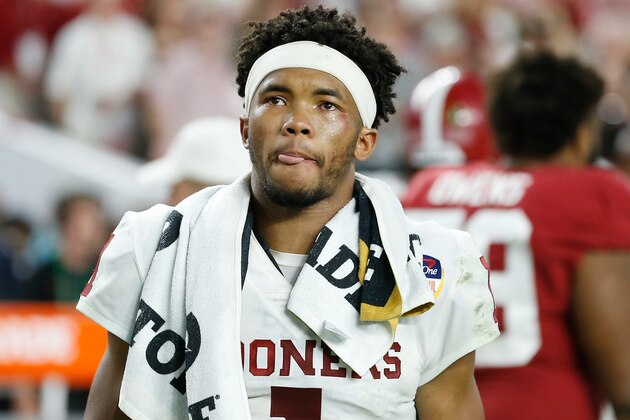 MIAMI, FL - DECEMBER 29:  Kyler Murray #1 of the Oklahoma Sooners reacts after losing to the Alabama Crimson Tide in the College Football Playoff Semifinal at the Capital One Orange Bowl at Hard Rock Stadium on December 29, 2018 in Miami, Florida.  (Photo by Michael Reaves/Getty Images)