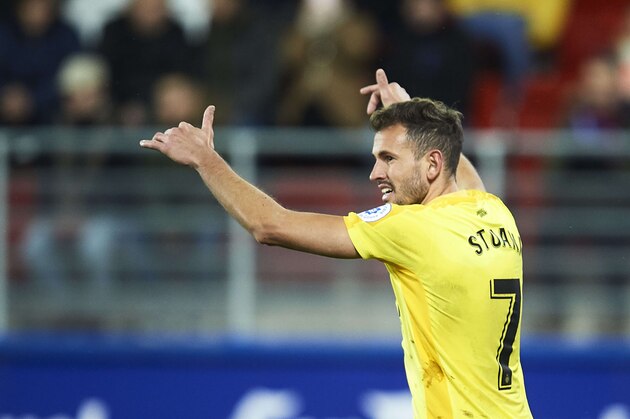 EIBAR, SPAIN - FEBRUARY 02:  Christian Stuani of Girona FC reacts during the La Liga match between SD Eibar and Girona FC at Ipurua Municipal Stadium on February 02, 2019 in Eibar, Spain. (Photo by Juan Manuel Serrano Arce/Getty Images)