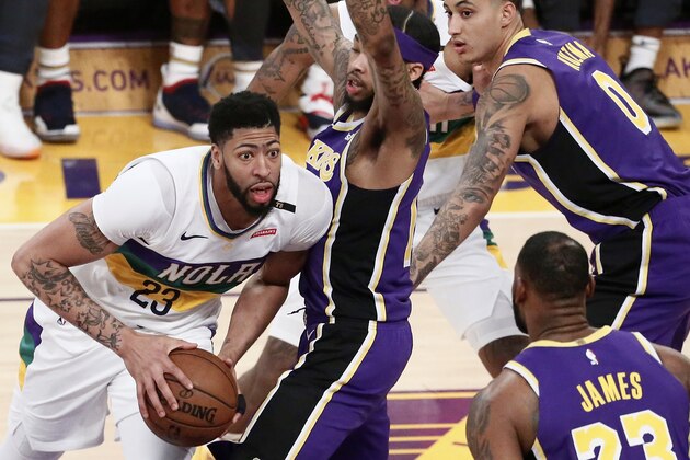 LOS ANGELES, CA - FEBRUARY 27: Anthony Davis #23 of the New Orleans Pelicans drives to the basket against the Los Angeles Lakers on February 27, 2019 at STAPLES Center in Los Angeles, California. NOTE TO USER: User expressly acknowledges and agrees that, by downloading and/or using this Photograph, user is consenting to the terms and conditions of the Getty Images License Agreement. Mandatory Copyright Notice: Copyright 2019 NBAE (Photo by Chris Elise/NBAE via Getty Images)