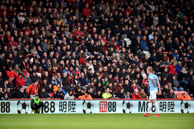 Manchester City's Belgian midfielder Kevin De Bruyne leaves the pitch after being substituted off during the English Premier League football match between Bournemouth and Manchester City at the Vitality Stadium in Bournemouth, southern England on March 2, 2019. (Photo by Glyn KIRK / AFP) / RESTRICTED TO EDITORIAL USE. No use with unauthorized audio, video, data, fixture lists, club/league logos or 'live' services. Online in-match use limited to 120 images. An additional 40 images may be used in extra time. No video emulation. Social media in-match use limited to 120 images. An additional 40 images may be used in extra time. No use in betting publications, games or single club/league/player publications. /         (Photo credit should read GLYN KIRK/AFP/Getty Images)