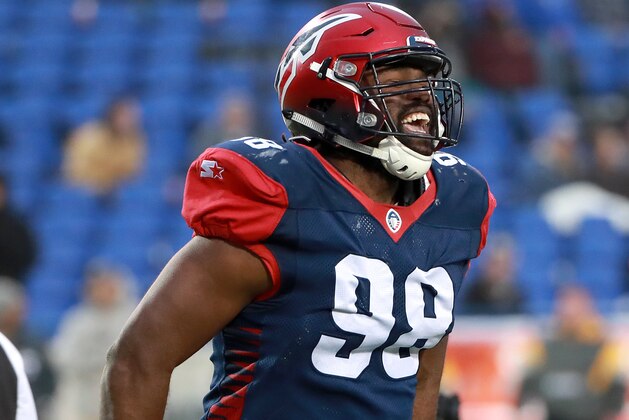 MEMPHIS, TENNESSEE - MARCH 02:  Corey Vereen #98 of Memphis Express celebrates the play against the San Diego Fleet during the second half in the Alliance of American Football game at Liberty Bowl Memorial Stadium on March 02, 2019 in Memphis, Tennessee. (Photo by Joe Murphy/AAF/Getty Images)