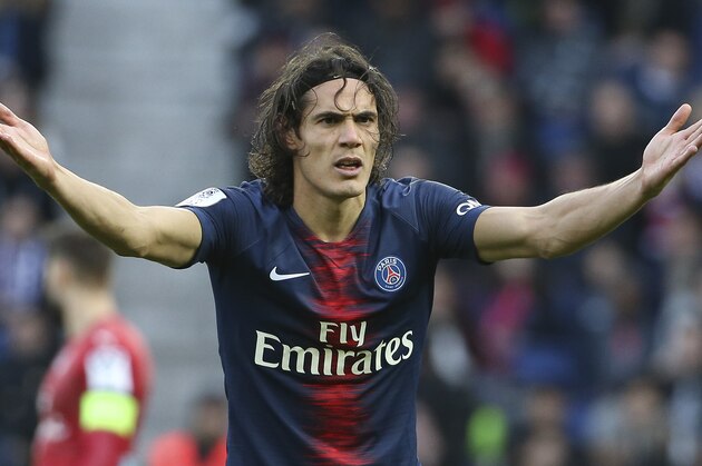 PARIS, FRANCE - FEBRUARY 9 : Edinson Cavani of PSG during the french Ligue 1 match between Paris Saint-Germain (PSG) and Girondins de Bordeaux at Parc des Princes on February 9, 2019 in Paris, France. (Photo by Jean Catuffe/Getty Images)