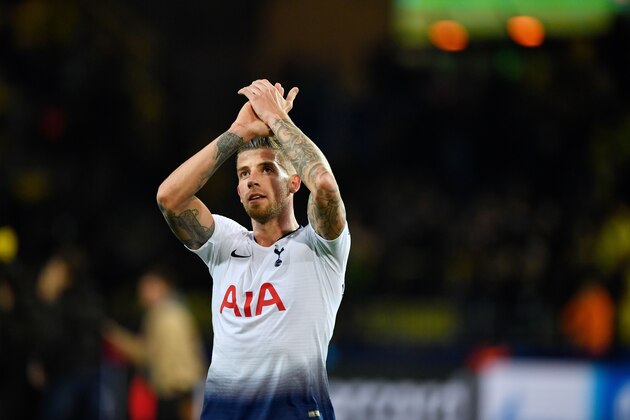 Tottenham Hotspur's Belgian defender Toby Alderweireld greets supporters after the UEFA Champions League round of 16 second leg football match between BVB Borussia Dortmund and Tottenham Hotspur on March 5, 2019 in Dortmund, western Germany. (Photo by John MACDOUGALL / AFP)        (Photo credit should read JOHN MACDOUGALL/AFP/Getty Images)