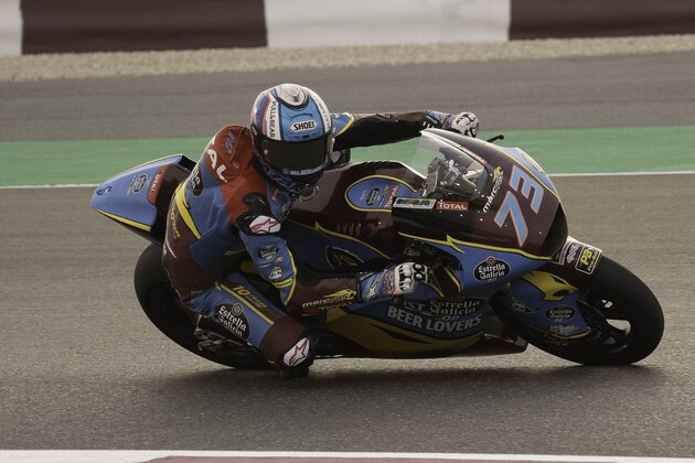 DOHA, QATAR - MARCH 01: Alex Marquez of Spain and EG 0,0 Marc VDS rounds the bend during Moto2 & Moto3 Tests - Day One at Losail Circuit on March 01, 2019 in Doha, Qatar. (Photo by Mirco Lazzari gp/Getty Images)
