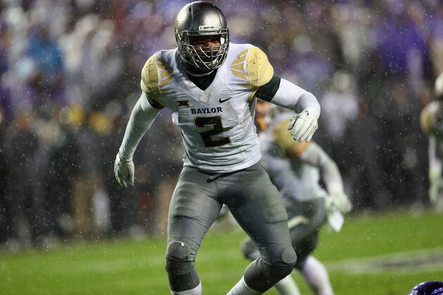 FORT WORTH, TX - NOVEMBER 27:  Shawn Oakman #2 of the Baylor Bears during the second half at Amon G. Carter Stadium on November 27, 2015 in Fort Worth, Texas.  (Photo by Ronald Martinez/Getty Images)