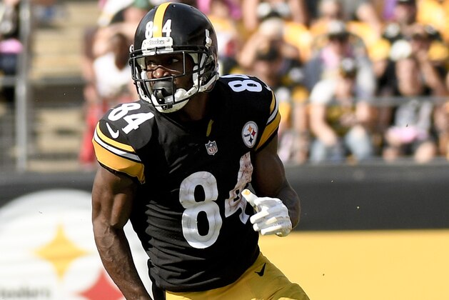 Pittsburgh Steelers wide receiver Antonio Brown (84) plays against the Atlanta Falcons during an NFL football game, Sunday, Oct. 7, 2018, in Pittsburgh. (AP Photo/Don Wright)