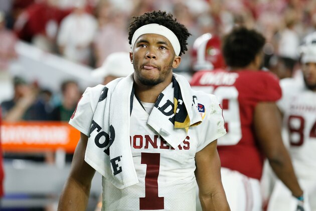 MIAMI, FL - DECEMBER 29:  Kyler Murray #1 of the Oklahoma Sooners reacts after losing to the Alabama Crimson Tide in the College Football Playoff Semifinal at the Capital One Orange Bowl at Hard Rock Stadium on December 29, 2018 in Miami, Florida.  (Photo by Michael Reaves/Getty Images)