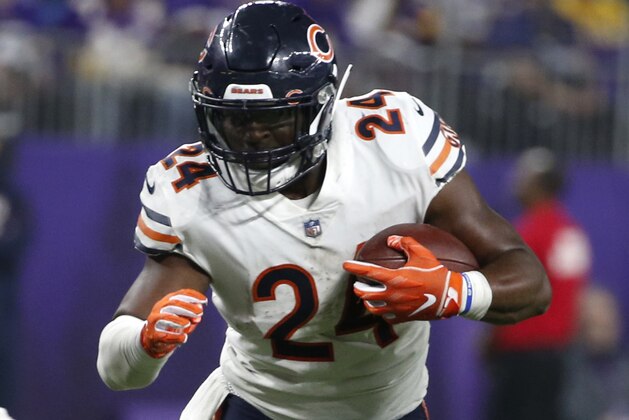 Chicago Bears running back Jordan Howard carries the ball during the second half of an NFL football game against the Minnesota Vikings, Sunday, Dec. 30, 2018, in Minneapolis. (AP Photo/Bruce Kluckhohn)