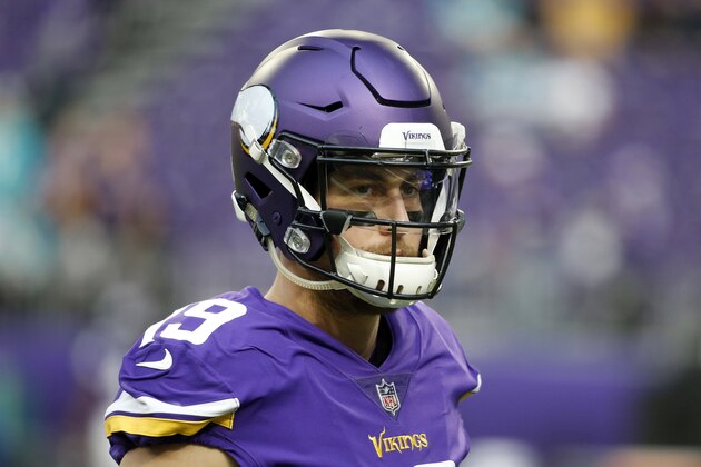 Minnesota Vikings wide receiver Adam Thielen warms up before an NFL football game against the Miami Dolphins, Sunday, Dec. 16, 2018, in Minneapolis. (AP Photo/Bruce Kluckhohn)