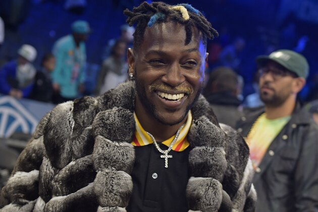 CHARLOTTE, NC - FEBRUARY 17: NFL player, Antonio Brown smiles and laughs during the 2019 NBA All-Star Game on February 17, 2019 at Spectrum Center in Charlotte, North Carolina. NOTE TO USER: User expressly acknowledges and agrees that, by downloading and or using this photograph, User is consenting to the terms and conditions of the Getty Images License Agreement. Mandatory Copyright Notice: Copyright 2019 NBAE (Photo by Tom O'Connor/NBAE via Getty Images)