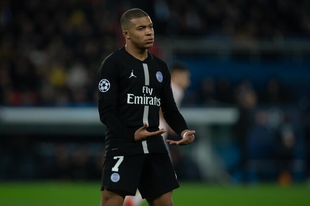 PARIS, FRANCE - MARCH 06: Kylian Mbappe of Paris Saint-Germain looks dejected during the UEFA Champions League Round of 16 Second Leg match between Paris Saint-Germain and Manchester United at Parc des Princes on March 6, 2019 in Paris, France. (Photo by TF-Images/Getty Images)