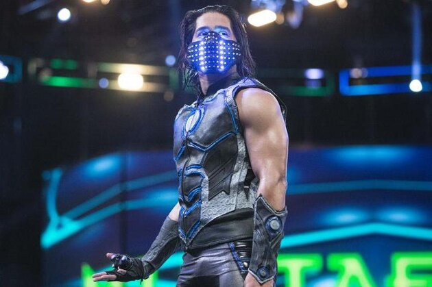 Photo: Mustafa Ali with entrance gear.