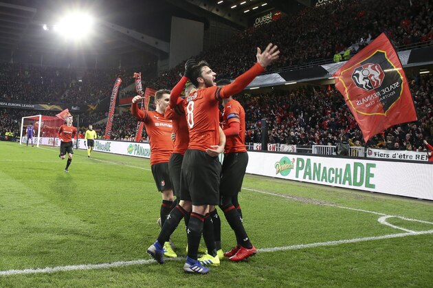 RENNES, FRANCE - MARCH 7: Players of Stade Rennais celebrate the second goal during the UEFA Europa League Round of 16 First Leg match between Stade Rennais FC and Arsenal at Roazhon Park on March 7, 2019 in Rennes, France. (Photo by Jean Catuffe/Getty Images)