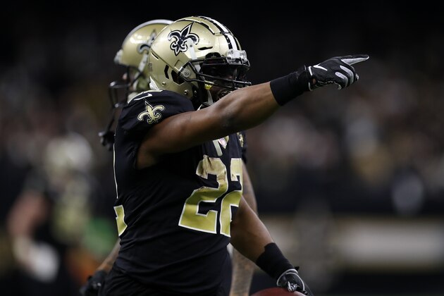 NEW ORLEANS, LOUISIANA - JANUARY 13: Mark Ingram #22 of the New Orleans Saints during the NFC Divisional Playoff at the Mercedes Benz Superdome on January 13, 2019 in New Orleans, Louisiana. (Photo by Chris Graythen/Getty Images)