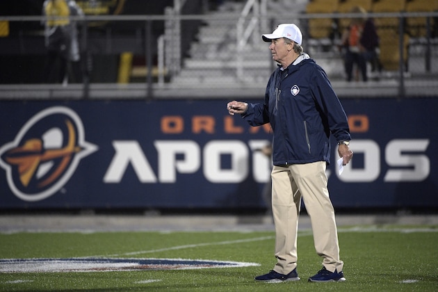Orlando Apollos coach Steve Spurrier watches players warm up for an Alliance of American Football game against the Atlanta Legends on Saturday, Feb. 9, 2019, in Orlando, Fla. (AP Photo/Phelan M. Ebenhack)
