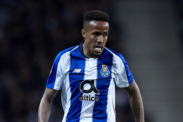 PORTO, PORTUGAL - MARCH 06: Eder Militao of FC Porto in action during the UEFA Champions League Round of 16 Second Leg match between FC Porto and AS Roma at Estadio do Dragao on March 06, 2019 in Porto, Portugal. (Photo by Quality Sport Images/Getty Images)