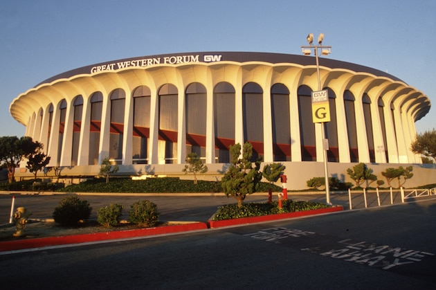1989:  A SHOT OF THE EXTERIOR OF THE GREAT WESTERN FORUM IN INGLEWOOD, CALIFORNIA. Mandatory Credit: Rick Stewart/ALLSPORT