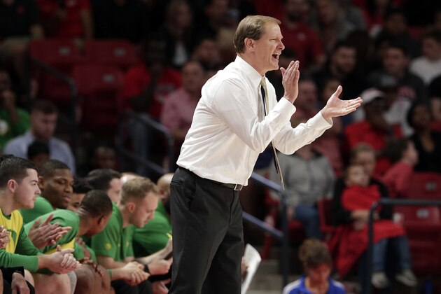Oregon head coach Dana Altman encourages his team during the second half of an NCAA college basketball game against Houston, Saturday, Dec. 1, 2018, in Houston. (AP Photo/Michael Wyke)