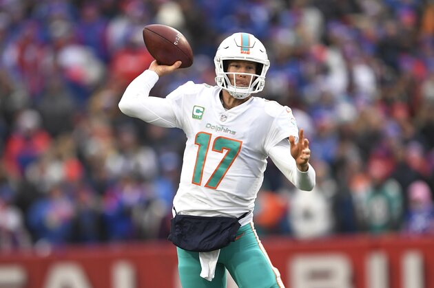 Miami Dolphins quarterback Ryan Tannehill throws during the first half of an NFL football game against the Buffalo Bills, Sunday, Dec. 30, 2018, in Orchard Park, N.Y. (AP Photo/Adrian Kraus)