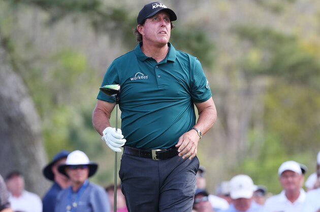 PONTE VEDRA BEACH, FLORIDA - MARCH 15:  Phil Mickelson of the United States plays his shot from the ninth tee during the second round of The PLAYERS Championship on The Stadium Course at TPC Sawgrass on March 15, 2019 in Ponte Vedra Beach, Florida. (Photo by Gregory Shamus/Getty Images)