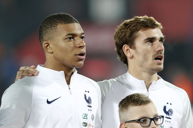 (L-R) Kylian Mbappe of France, Antoine Griezmann of France during the UEFA Nations League A group 1 qualifying match between The Netherlands and France at stadium De Kuip on November 16, 2018 in Rotterdam, The Netherlands(Photo by VI Images via Getty Images)