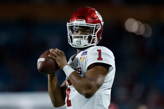MIAMI, FL - DECEMBER 29:  Kyler Murray #1 of the Oklahoma Sooners looks on prior to the game against the Alabama Crimson Tide during the College Football Playoff Semifinal at the Capital One Orange Bowl at Hard Rock Stadium on December 29, 2018 in Miami, Florida.  (Photo by Michael Reaves/Getty Images)