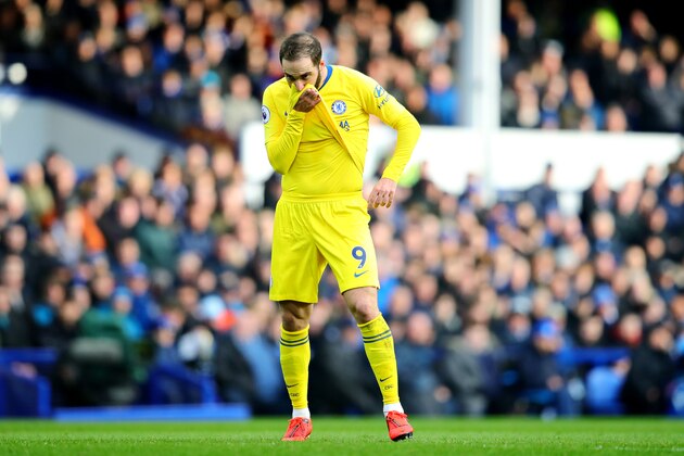 LIVERPOOL, ENGLAND - MARCH 17: Gonzalo Higuain of Chelsea looks on during the Premier League match between Everton FC and Chelsea FC at Goodison Park on March 17, 2019 in Liverpool, United Kingdom. (Photo by Chris Brunskill/Fantasista/Getty Images)