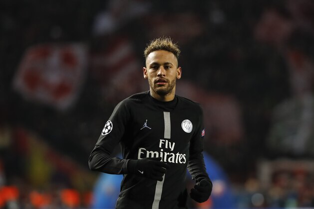 BELGRADE, SERBIA - DECEMBER 11: Neymar of Paris Saint-Germain looks on during the UEFA Champions League Group C match between Red Star Belgrade and Paris Saint-Germain at Rajko Mitic Stadium on December 11, 2018 in Belgrade, Serbia. (Photo by Srdjan Stevanovic/Getty Images)