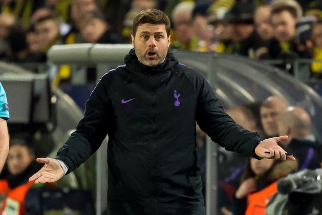 DORTMUND, GERMANY - MARCH 05: head coach Mauricio Pochettino of Tottenham Hotspur gestures during the UEFA Champions League Round of 16 Second Leg match between Borussia Dortmund and Tottenham Hotspur at Westfalen Stadium on March 5, 2019 in Dortmund, North Rhine-Westphalia. (Photo by TF-Images/Getty Images)