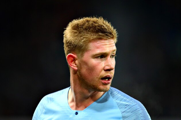 NEWCASTLE UPON TYNE, ENGLAND - JANUARY 29:  Kevin De Bruyne of Manchester City looks on during the Premier League match between Newcastle United and Manchester City at St. James Park on January 29, 2019 in Newcastle upon Tyne, United Kingdom. (Photo by Chris Brunskill/Fantasista/Getty Images)