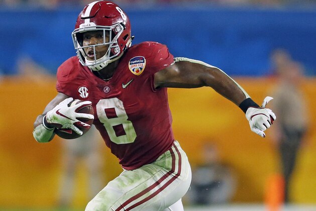 MIAMI GARDENS, FL - DECEMBER 29: Josh Jacobs #8 of the Alabama Crimson Tide runs with the ball against the Oklahoma Sooners during the College Football Playoff Semifinal at the Capital One Orange Bowl at Hard Rock Stadium on December 29, 2018 in Miami Gardens, Florida. Alabama defeated Oklahoma 45-34. (Photo by Joel Auerbach/Getty Images)