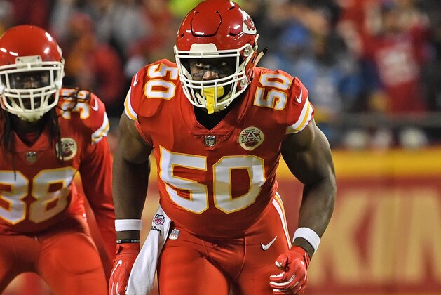 KANSAS CITY, MO - DECEMBER 13:  Outside linebacker Justin Houston #50 of the Kansas City Chiefs rushes on defense against the Los Angeles Chargers during the first half on December 13, 2018 at Arrowhead Stadium in Kansas City, Missouri.  (Photo by Peter G. Aiken/Getty Images)