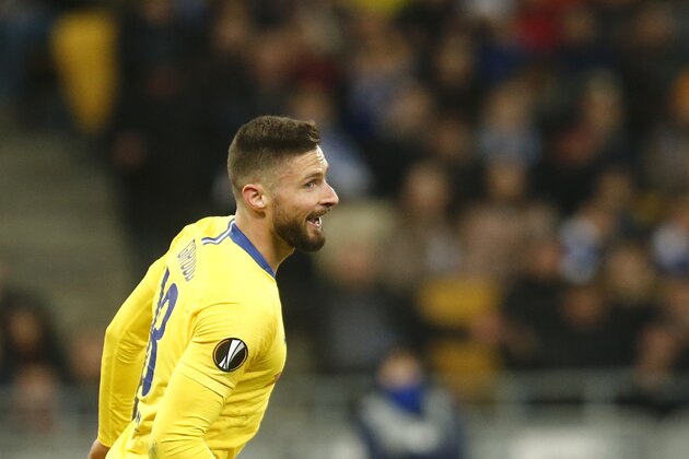 Chelsea's Olivier Giroud celebrates after scoring his side's second goal during the Europa League round of 16, second leg soccer match between Dynamo Kiev and Chelsea at the Olympiyskiy stadium in Kiev, Ukraine, Thursday, March 14, 2019. (AP Photo/Efrem Lukatsky)