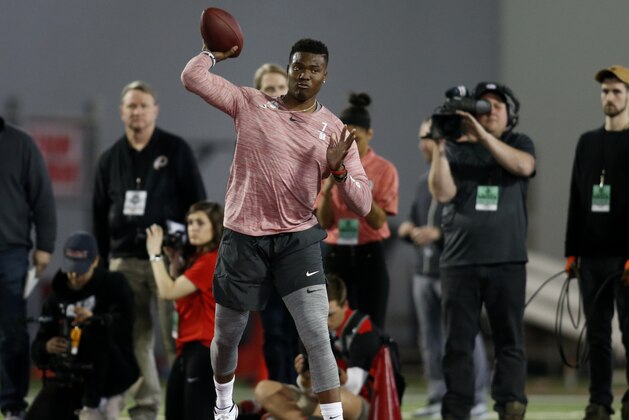 Ohio State quarterback Dwayne Haskins passes during an NFL Pro Day at Ohio State University in Columbus, Ohio, Wednesday, March 20, 2019. (AP Photo/Paul Vernon)