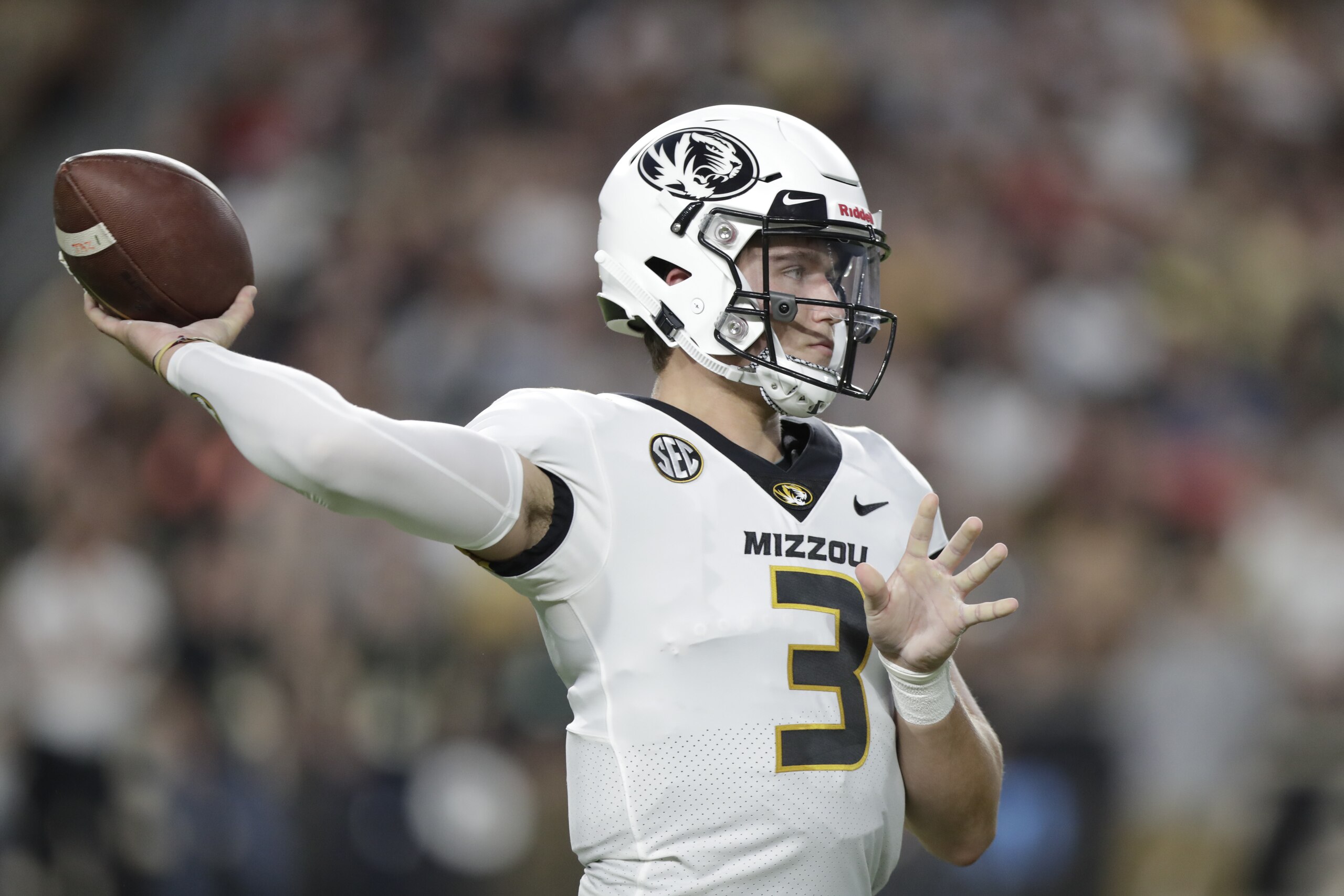 Missouri quarterback Drew Lock (3) throws against Purdue during the first half of an NCAA college football game in West Lafayette, Ind., Saturday, Sept. 15, 2018. (AP Photo/Michael Conroy)