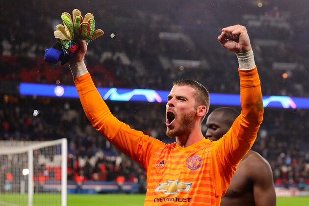 PARIS, FRANCE - MARCH 06: David De Gea of Manchester United celebrates at full-time following the UEFA Champions League Round of 16 Second Leg match between Paris Saint-Germain and Manchester United at Parc des Princes on March 06, 2019 in Paris, France. (Photo by Chris Brunskill/Fantasista/Getty Images)