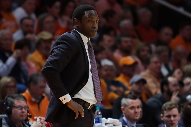 KNOXVILLE, TN - JANUARY 19: Head coach Avery Johnson of the Alabama Crimson Tide looks on during the first half of the game between the Alabama Crimson Tide and the Tennessee Volunteers at Thompson-Boling Arena on January 19, 2019 in Knoxville, Tennessee. (Photo by Donald Page/Getty Images)