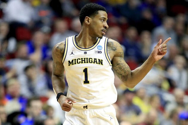 DES MOINES, IOWA - MARCH 21:  Charles Matthews #1 of the Michigan Wolverines celebrates the play against the Montana Grizzlies in the second half during the first round of the 2019 NCAA Men's Basketball Tournament at Wells Fargo Arena on March 21, 2019 in Des Moines, Iowa. (Photo by Andy Lyons/Getty Images)