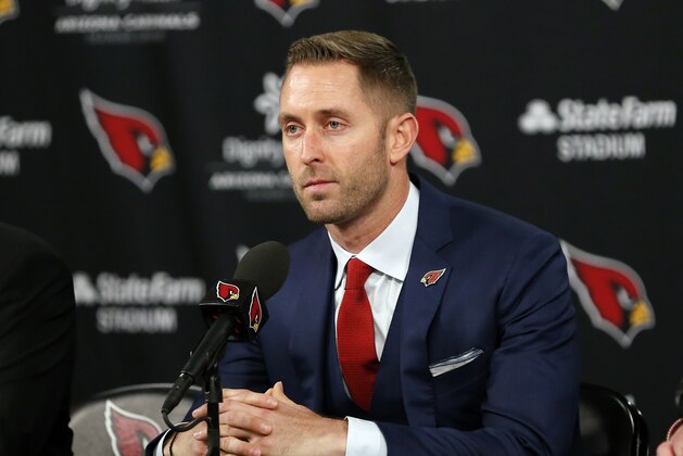 The Arizona Cardinals new head coach Kliff Kingsbury addresses the media, Wednesday, Jan. 9, 2019, in Tempe, Ariz. The Arizona Cardinals introduced Kliff Kingsbury as their new coach a day after hiring the former Texas Tech coach in a bid to revitalize the worst offense in the NFL. (AP Photo/Rick Scuteri)