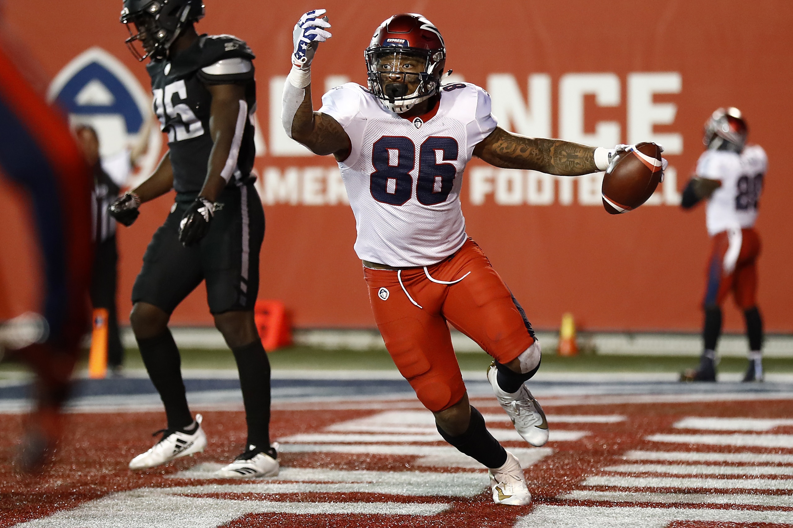 MEMPHIS, TENNESSEE - MARCH 24: Dan Williams #86 of the Memphis Express celebrates making the game-winning touchdown during overtime against the Birmingham Iron in their Alliance of American Football game at Liberty Bowl Memorial Stadium on March 24, 2019 in Memphis, Tennessee. (Photo by Wesley Hitt/AAF/Getty Images)